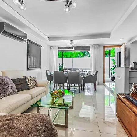Sleeps 3 With Pool Air Con And Wifi Villa *